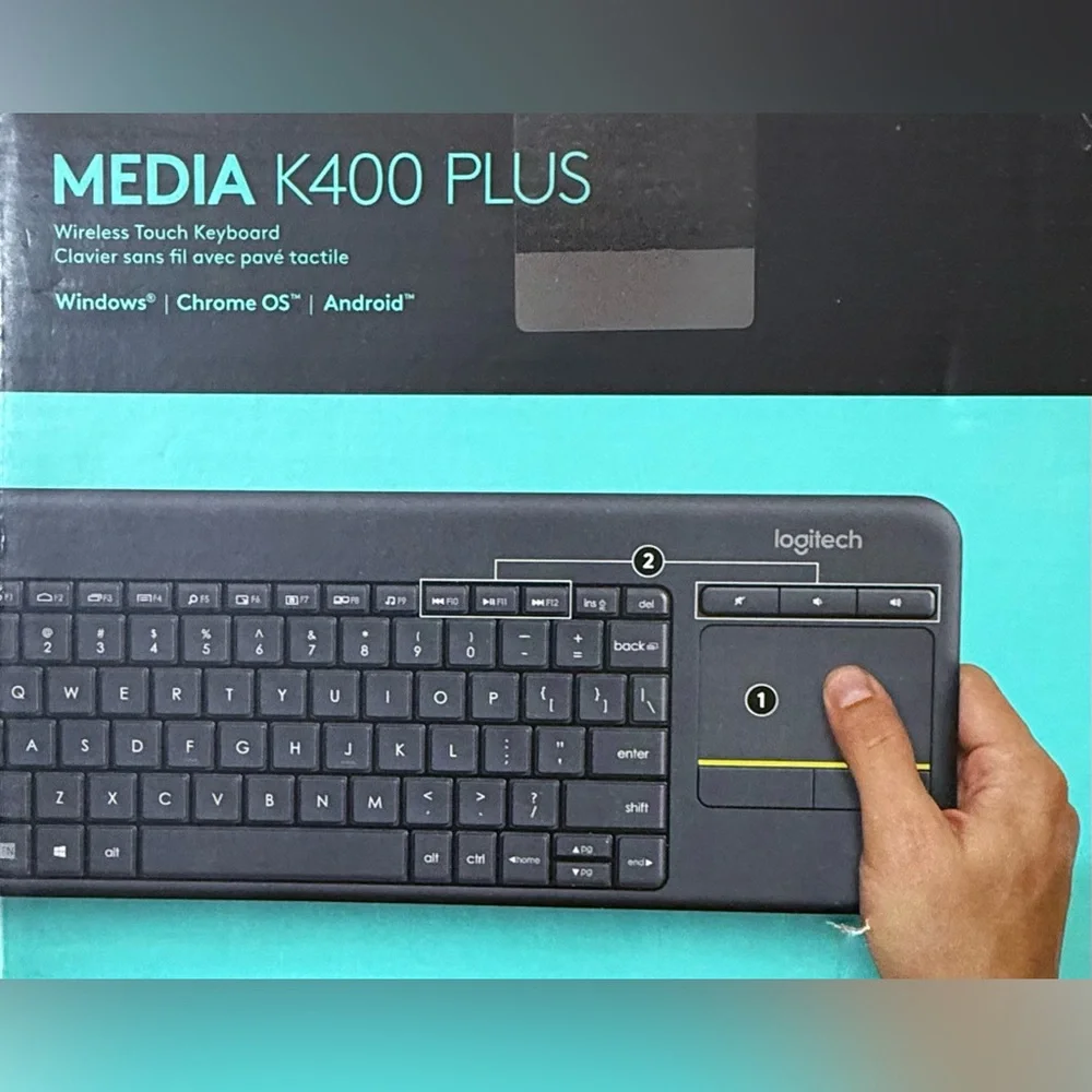 Logitech K400 Plus Wireless Keyboard PC to TV with Ease. New in Original Box